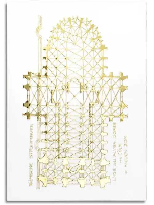 Golden Lines: Filigrane goldene Strukturen heben sich konzentriert von reinem Weiß ab.